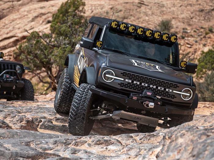 Load image into Gallery viewer, ICON | 2021+ Ford Bronco Hoss 1.0 Package Stage 2 Suspension System Billet | 1.375-3 Inch