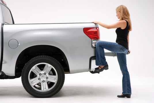 AMP Research | 2022-2024 Toyota Tundra Bed Step - Black