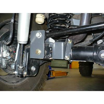 Load image into Gallery viewer, Synergy | 2007-2018 Jeep Wrangler JK 2-3 Inch Lift Bolt On Rear Track Bar Bracket