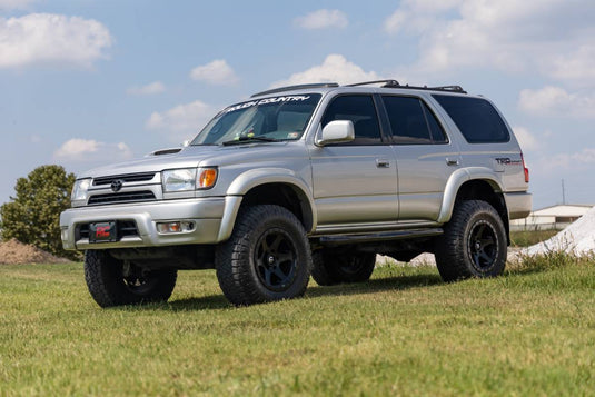 Rough Country | 1996-2002 Toyota 4Runner 4WD N3 3 Inch Lift Kit