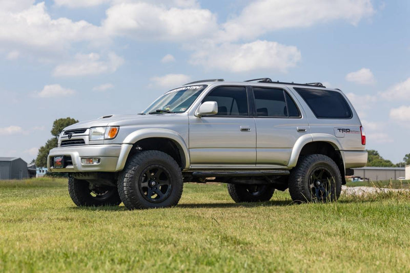 Load image into Gallery viewer, Rough Country | 1996-2002 Toyota 4Runner 4WD N3 3 Inch Lift Kit