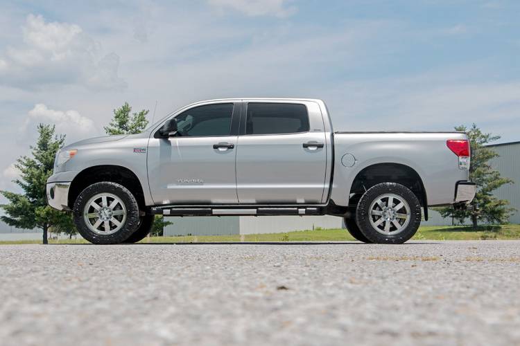 Load image into Gallery viewer, Rough Country | 2007-2021 Toyota Tundra 4WD 3.5 Inch Lift Kit - Lifted Struts With N3 Rear Shocks