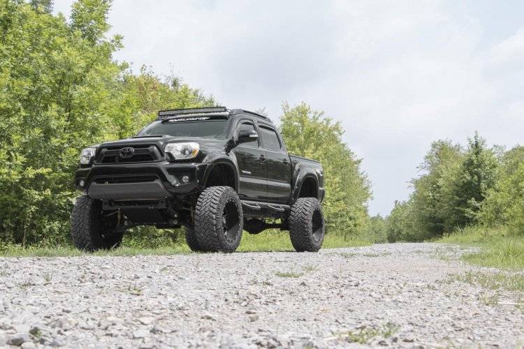 Load image into Gallery viewer, Rough Country | 2005-2015 Toyota Tacoma 2WD / 4WD 6 Inch Lift Kit With Strut Spacers / Rear N3 Shocks