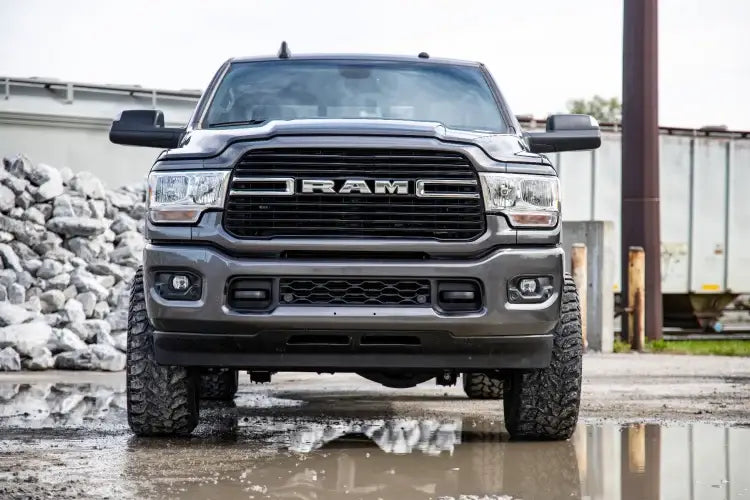 Load image into Gallery viewer, Rough Country | 2014-2024 Dodge Ram 2500 4WD 2.5 Inch Leveling Kit - No Shocks
