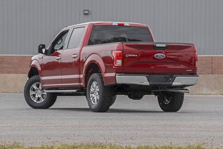Load image into Gallery viewer, Rough Country | 2014-2024 Ford F150 2WD 2 Inch Leveling Kit Loaded Strut