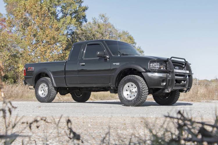 Load image into Gallery viewer, Rough Country | 1998-2011 Ford Ranger 4WD 1.5 Inch Leveling Kit