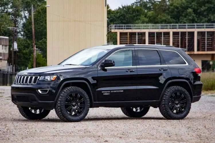 Load image into Gallery viewer, Rough Country | 2011-2022 Jeep Grand Cherokee WK2 2WD / 4WD 2.5 Inch Lift Kit | 60300