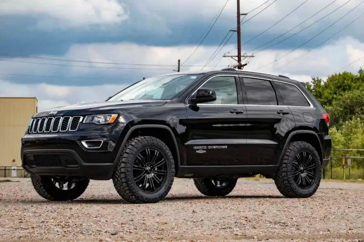 Load image into Gallery viewer, Rough Country | 2011-2022 Jeep Grand Cherokee WK2 2WD / 4WD 2.5 Inch Lift Kit | 60300