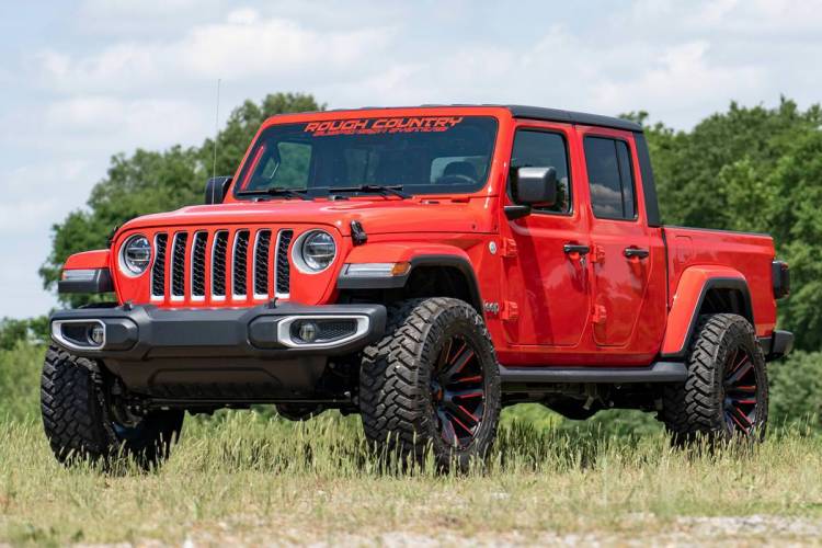 Load image into Gallery viewer, Rough Country | 2020-2024 Jeep Gladiator JT 4WD 2.5 Inch Leveling Kit With V2 Monotube Shocks
