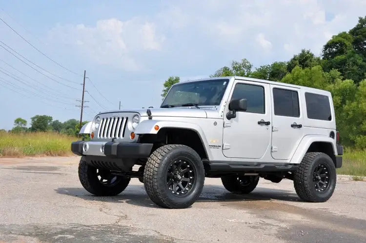 Load image into Gallery viewer, Rough Country | 2007-2018 Jeep Wrangler JK 2WD / 4WD 3.25 Inch Lift Kit With Premium N3 Shocks | PERF694
