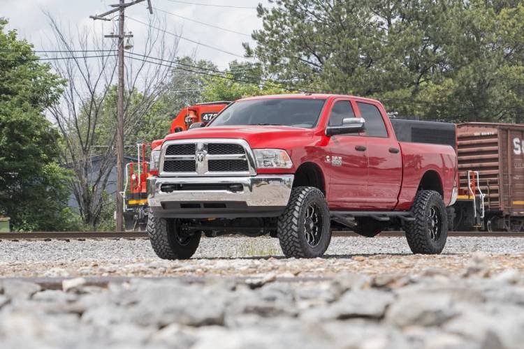 Load image into Gallery viewer, Rough Country | 2013-2015 Dodge Ram 3500 4WD SRW 5 Inch Radius Arm Drop Lift Kit | 35620