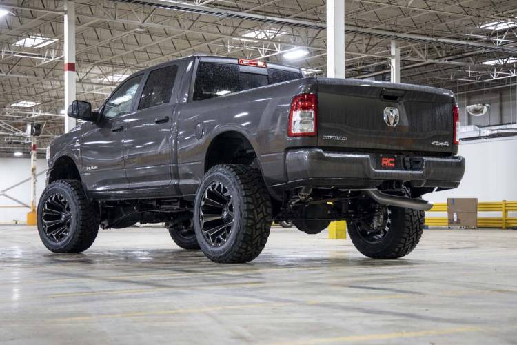 Load image into Gallery viewer, Rough Country | 2019-2024 Dodge Ram 2500 4WD 5 Inch Lift Kit - Standard Rate Front Coil Springs - M1 Shocks