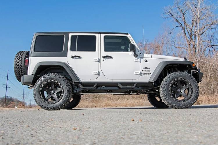 Load image into Gallery viewer, Rough Country | 2007-2018 Jeep Wrangler JK 4WD Contoured Drop Steps | 90765B