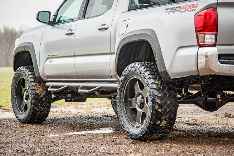 Load image into Gallery viewer, Rough Country | 2005-2023 Toyota Tacoma Double Cab 5' Bed Nerf Steps | RCT0580CC
