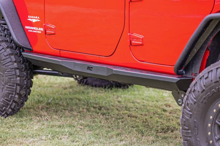 Load image into Gallery viewer, Rough Country | 2007-2018 Jeep Wrangler JK Unlimited 4 Door Heavy Duty Rock Sliders