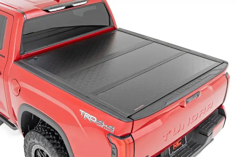 Load image into Gallery viewer, Rough Country | 2022-2025 Toyota Tundra 5.5 FT Hard Low Profile Bed Cover