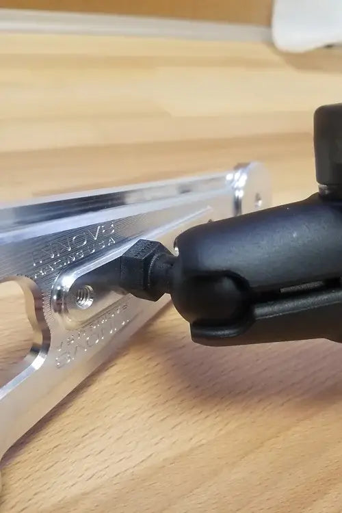 Innov8 Racing | 2016+ Ford F150/Raptor GPS Mount