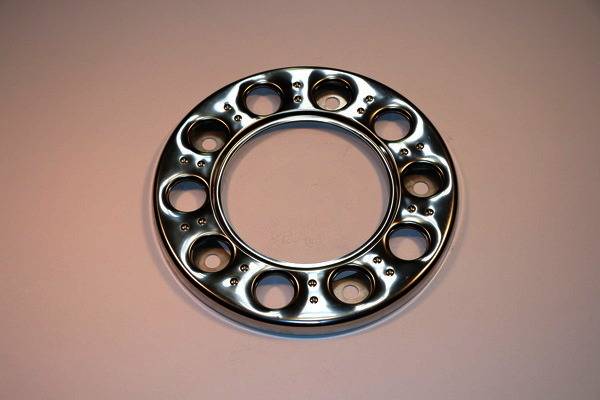 Load image into Gallery viewer, Centramatic | 22.5 Inch 10 Bolt Holes 335MM Bolt Circle (Set Of 2) View Style Of Lug Nuts | 600690