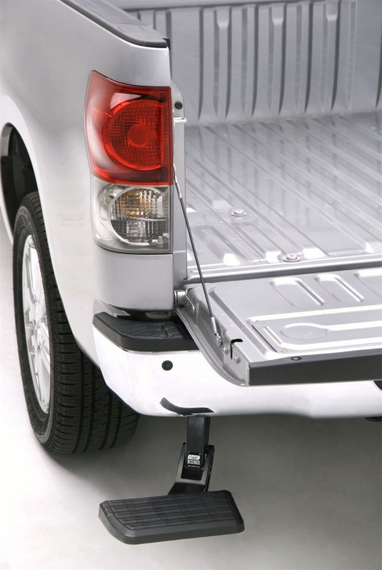 AMP Research | 2022-2024 Toyota Tundra Bed Step - Black