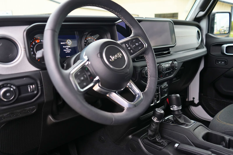 Load image into Gallery viewer, DDP Motors | 2025 Jeep Wrangler SAHARA White 1C4PJXEN5SW554272 | $37,249.00
