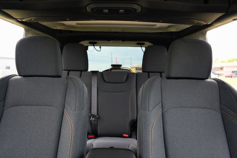 Load image into Gallery viewer, DDP Motors | 2025 Jeep Wrangler SAHARA Gray 1C4PJXEN5SW625258 | $39,199.00
