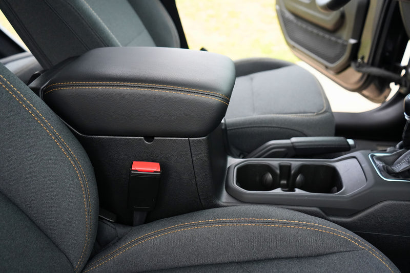 Load image into Gallery viewer, DDP Motors | 2025 Jeep Wrangler SAHARA Gray 1C4PJXEN5SW625258 | $39,199.00
