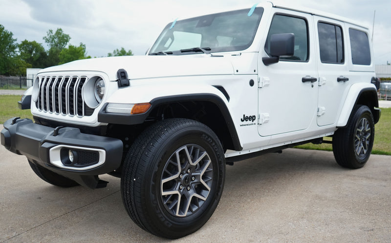 Load image into Gallery viewer, DDP Motors | 2025 Jeep Wrangler SAHARA White 1C4PJXEN5SW554272 | $37,249.00
