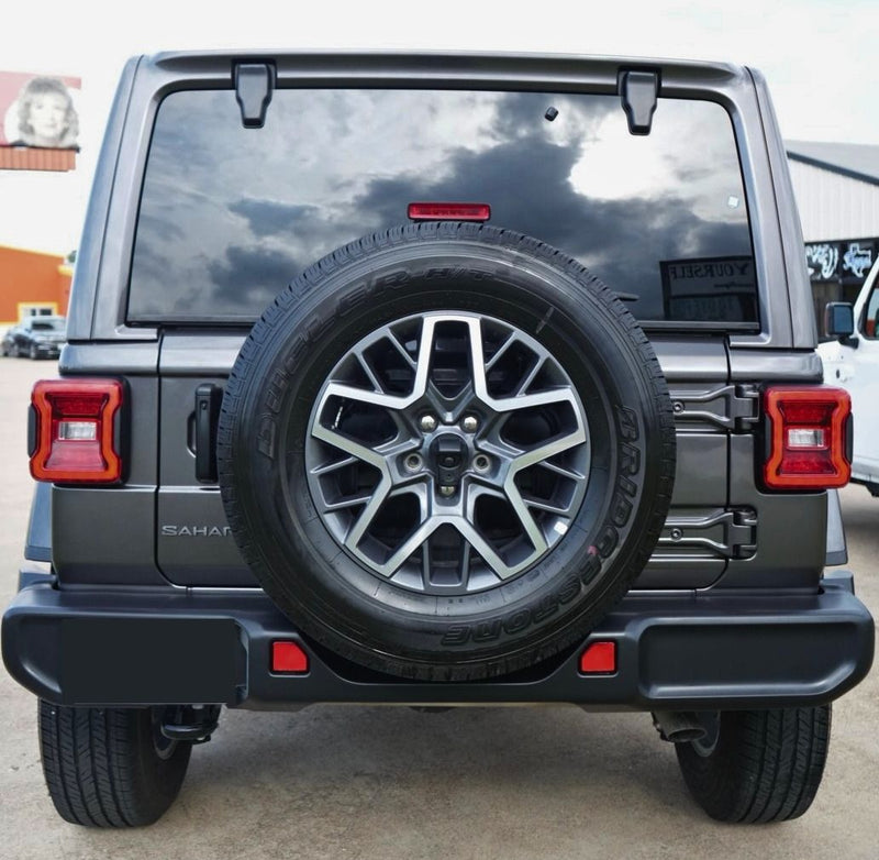 Load image into Gallery viewer, DDP Motors | 2025 Jeep Wrangler SAHARA Gray 1C4PJXEN5SW625258 | $39,199.00
