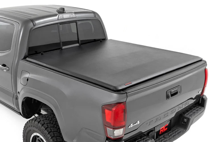 Load image into Gallery viewer, Rough Country | 2016-2023 Toyota Tacoma 5&#39; Soft Roll Up Bed Cover
