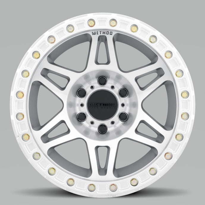 Method | MR106 Beadlock 17x9 -44mm Offset 8x6.5 130.81mm CB Machined/Clear Coat w/BH-H36125 Wheel