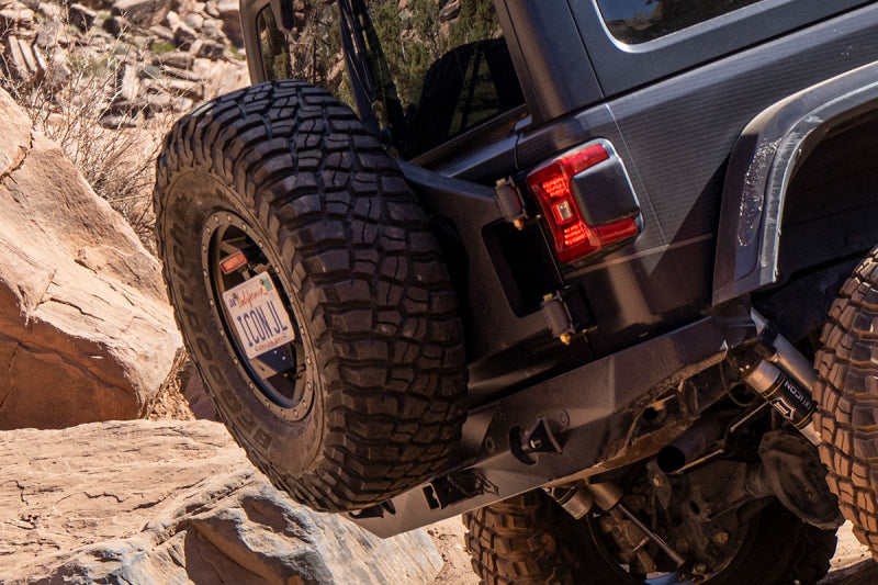 Load image into Gallery viewer, ICON 2018+ Jeep Wrangler JL Body Mount Tire Carrier Kit
