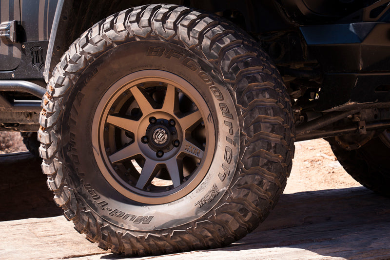 Load image into Gallery viewer, ICON Rebound Pro 17x8.5 5x5 -6mm Offset 4.5in BS 71.5mm Bore Bronze Wheel
