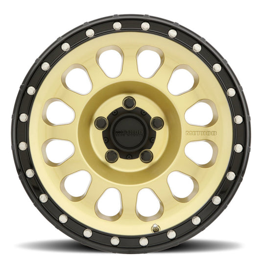 Method | MR315 17x8.5 0mm Offset 5x5 71.5mm CB Gold/Black Street Loc Wheel