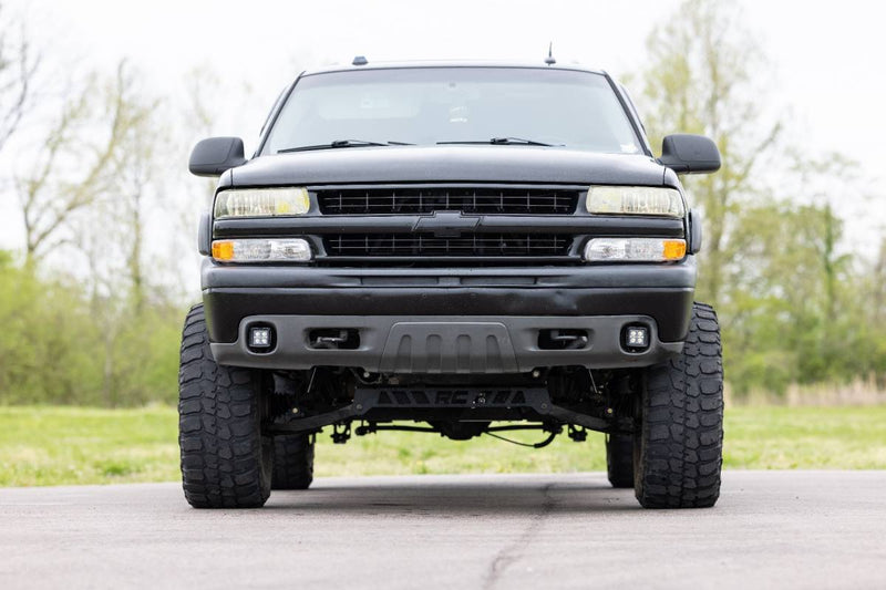 Load image into Gallery viewer, Rough Country | 2000-2006 GM Tahoe / Yukon NTD 2WD / 4WD 6 Inch Lift Kit - V2 Shocks
