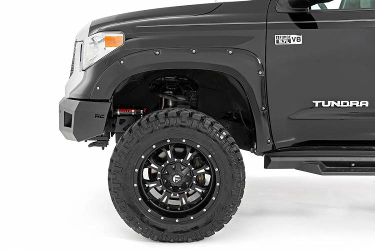 Load image into Gallery viewer, Rough Country | 2007-2015 Toyota Tundra 2WD / 4WD 6 Inch Lift Kit - Strut Spacers With V2 Rear Shocks
