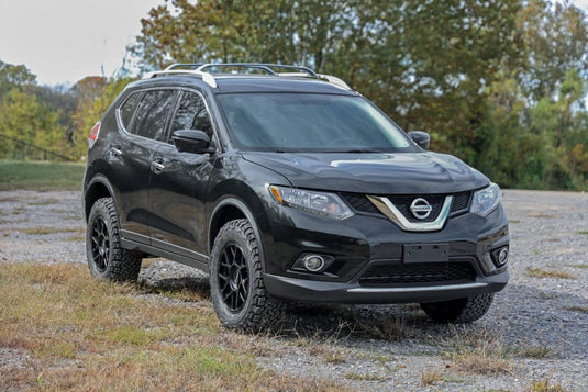 Rough Country | 2014-2020 Nissan Rogue 4WD 1.5 Inch Lift Kit - Lifted Struts