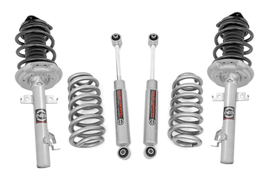 Rough Country | 2014-2020 Nissan Rogue 4WD 1.5 Inch Lift Kit - Lifted Struts