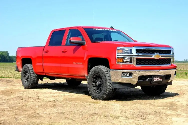 Load image into Gallery viewer, Rough Country | GM 1500 Truck / SUV Red Aluminum 2 Inch Leveling Kit | 1313
