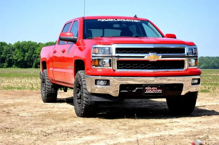 Load image into Gallery viewer, Rough Country | GM 1500 Truck / SUV Red Aluminum 2 Inch Leveling Kit | 1313
