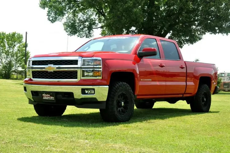 Load image into Gallery viewer, Rough Country | GM 1500 Truck / SUV Red Aluminum 2 Inch Leveling Kit | 1313
