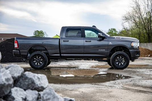 Rough Country | 2014+ Dodge Ram 2500 4WD 2.5 Inch Leveling Kit - No Shocks