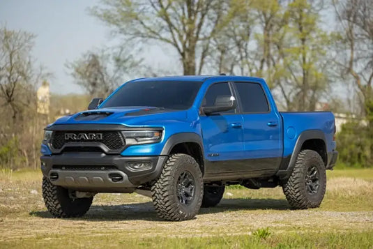 Rough Country | 2021-2023 Dodge Ram 1500 TRX 4WD 1.5 Inch Leveling Kit