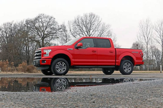 Rough Country | 2014-2024 Ford F150 2WD 2 Inch Leveling Kit Loaded Strut