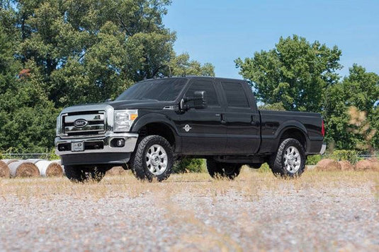 Rough Country | 2005-2022 Ford Super Duty 4WD 2 Inch Leveling Kit - 1.5 Inch Lift Height