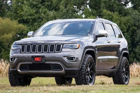 Rough Country | 2011-2022 Jeep Grand Cherokee WK2 2WD / 4WD 2.5 Inch Lift Kit | 60300