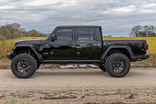 Rough Country | 2020-2022 Jeep Gladiator JT Mojave 4WD 3.5 Inch Lift Kit Without Shocks | 60200