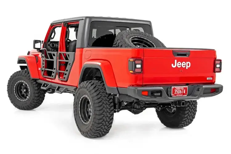 Load image into Gallery viewer, Rough Country | 2020-2024 Jeep Gladiator JT 4WD Contoured Drop Steps
