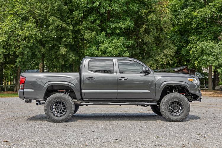 Load image into Gallery viewer, Rough Country | 2005-2023 Toyota Tacoma Double Cab 2WD / 4WD Black Oval Nerf Steps
