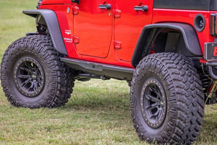 Load image into Gallery viewer, Rough Country | 2007-2018 Jeep Wrangler JK Unlimited 4 Door Heavy Duty Rock Sliders
