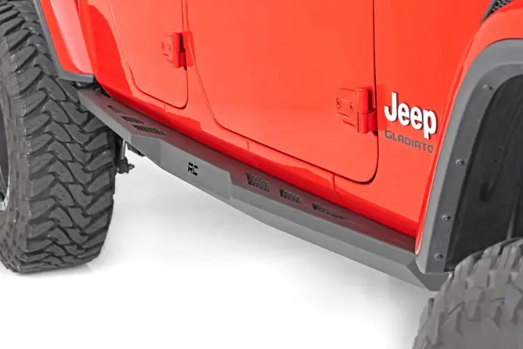 Load image into Gallery viewer, Rough Country | 2020-2024 Jeep Gladiator JT 4WD Heavy Duty Rock Sliders
